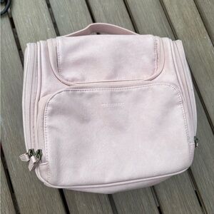 BAGSMART Hanging Toiletry Bag – Pink Travel Organizer